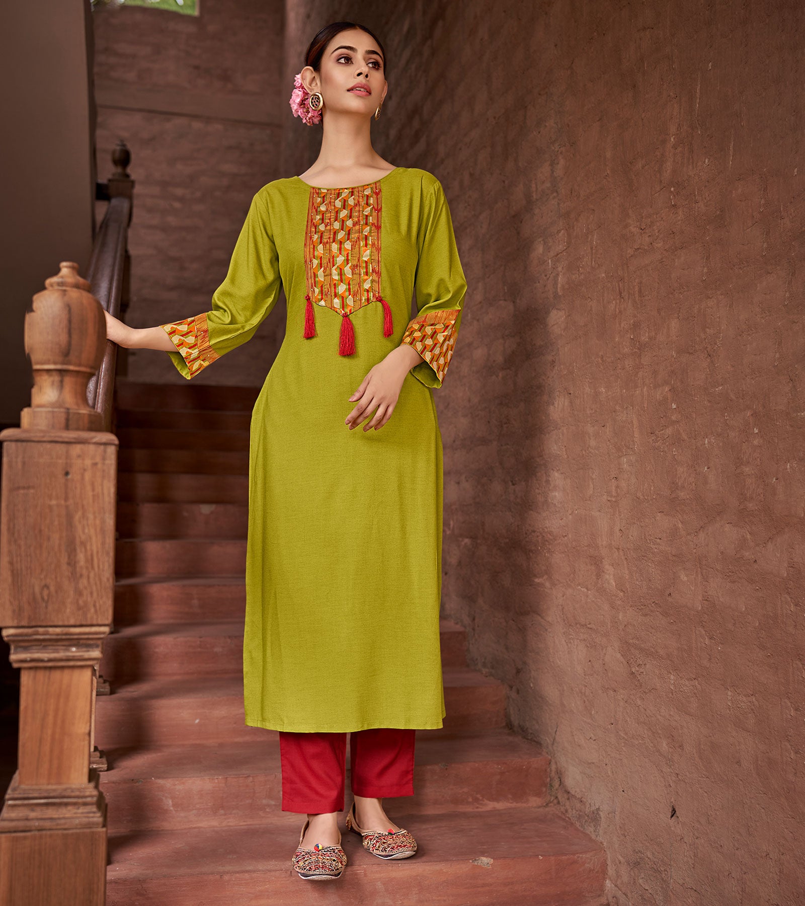Lime Green Pure Chanderi Hand Embroidered Kurta Set Design by The Aarya at  Pernia's Pop Up Shop 2024